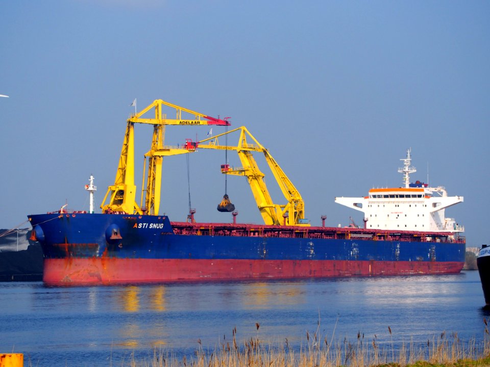 Asti Snug, IMO 9598567, Callsign ICPB, Afrikahaven, Port of Amsterdam, pic2