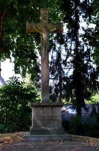 Atteln - Hochkreuz auf dem Friedhof