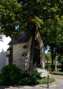 Atteln - Kapelle bei der Kirche