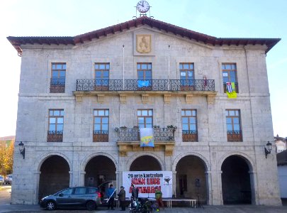 Astigarraga - Plaza Foru, Ayuntamiento 3