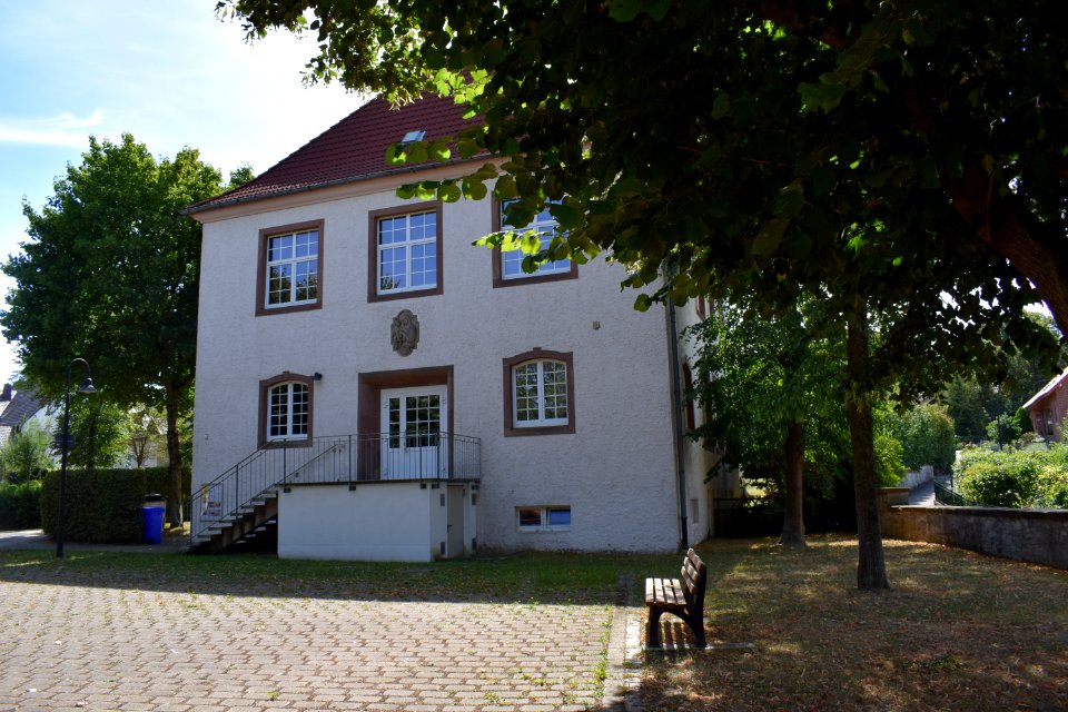 Atteln - Achatiusstraße 2