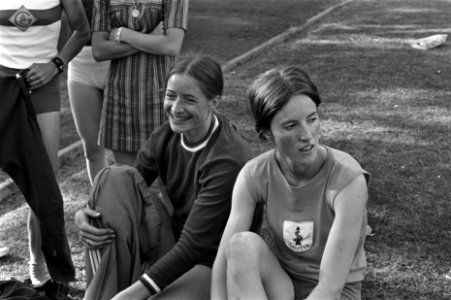 Atletiekkampioenschappen om Gouden Spike in Leiden Wilma van den Berg (nr. 31, Bestanddeelnr 923-5921