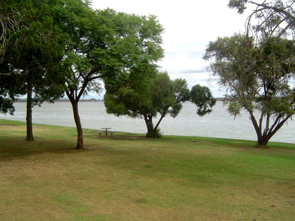 Atkinson Dam picnic area