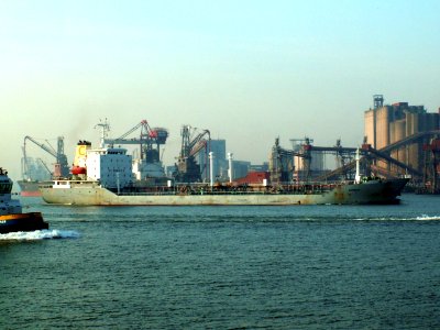 Attikos IMO 9340843 at the Calland canal, Port of Rotterdam, Holland 04-May-2006