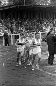 Atletiek landenontmoeting Nederland, Belgie en Mittelrhein in Leiden gehouden D, Bestanddeelnr 915-2687