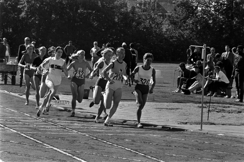 Atletiek in Leiden (zie 235918), Bestanddeelnr 923-5932
