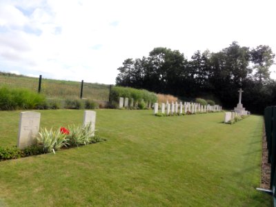 Attilly (Aisne) Marteville Communal Cemetery