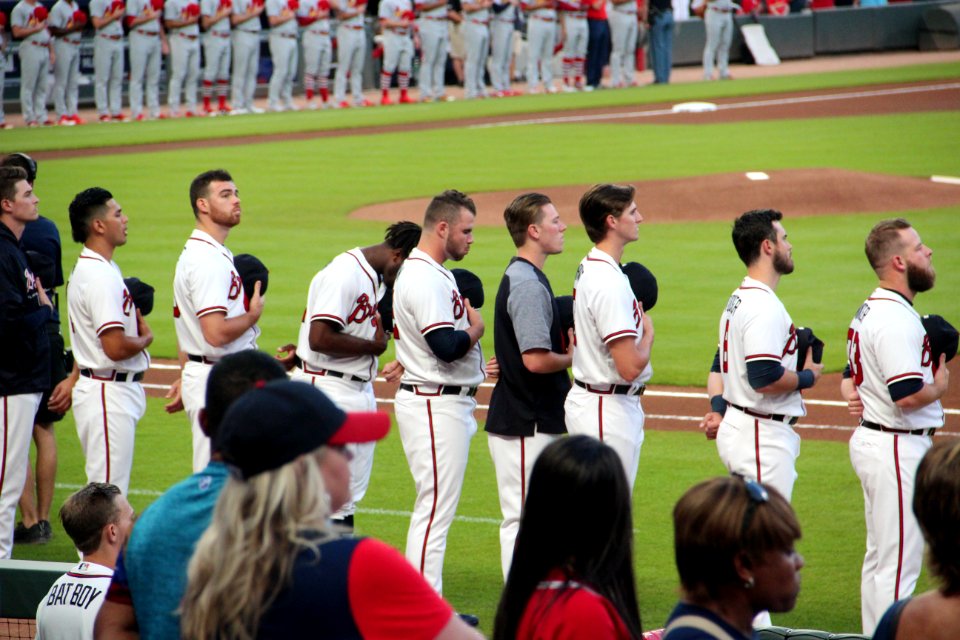 Atl Braves players anthem, Sept 18 2018