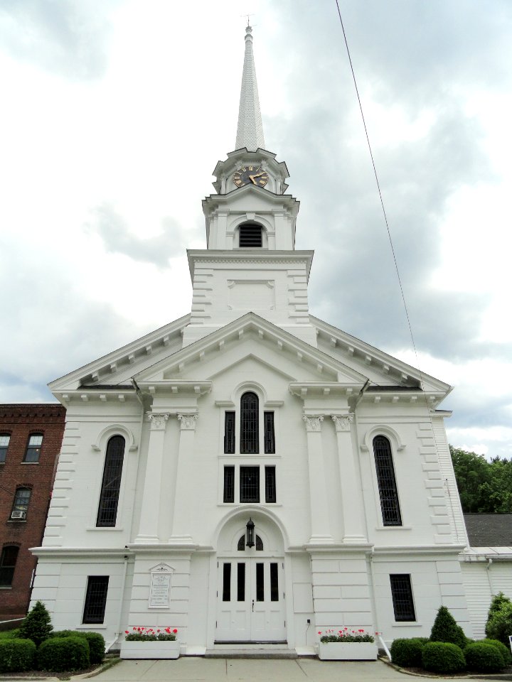 Athol Congregational Church - Athol, Massachusetts - DSC00632