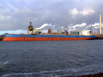 Atlantic Bridge - IMO 9303833 - Callsign H3WT - p1 at Port of Amsterdam, Holland 20-Jan-2007