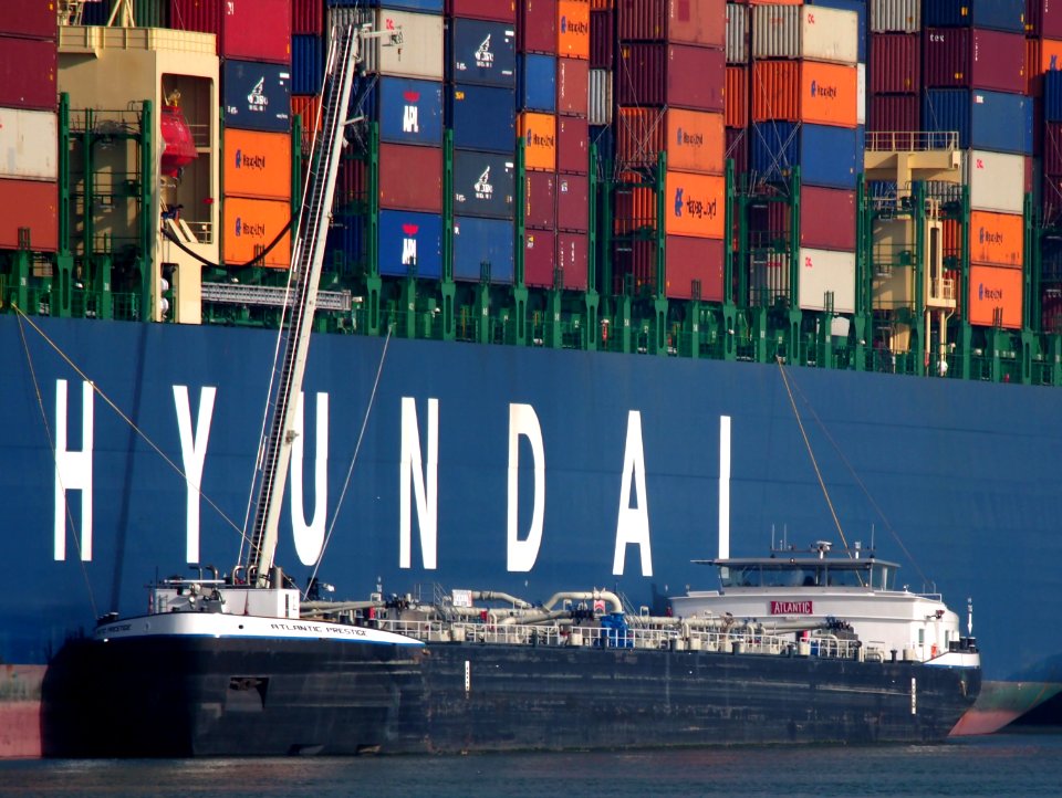 Atlantic Prestige ENI 02333489, Amazonehaven, Port of Rotterdam, pic1