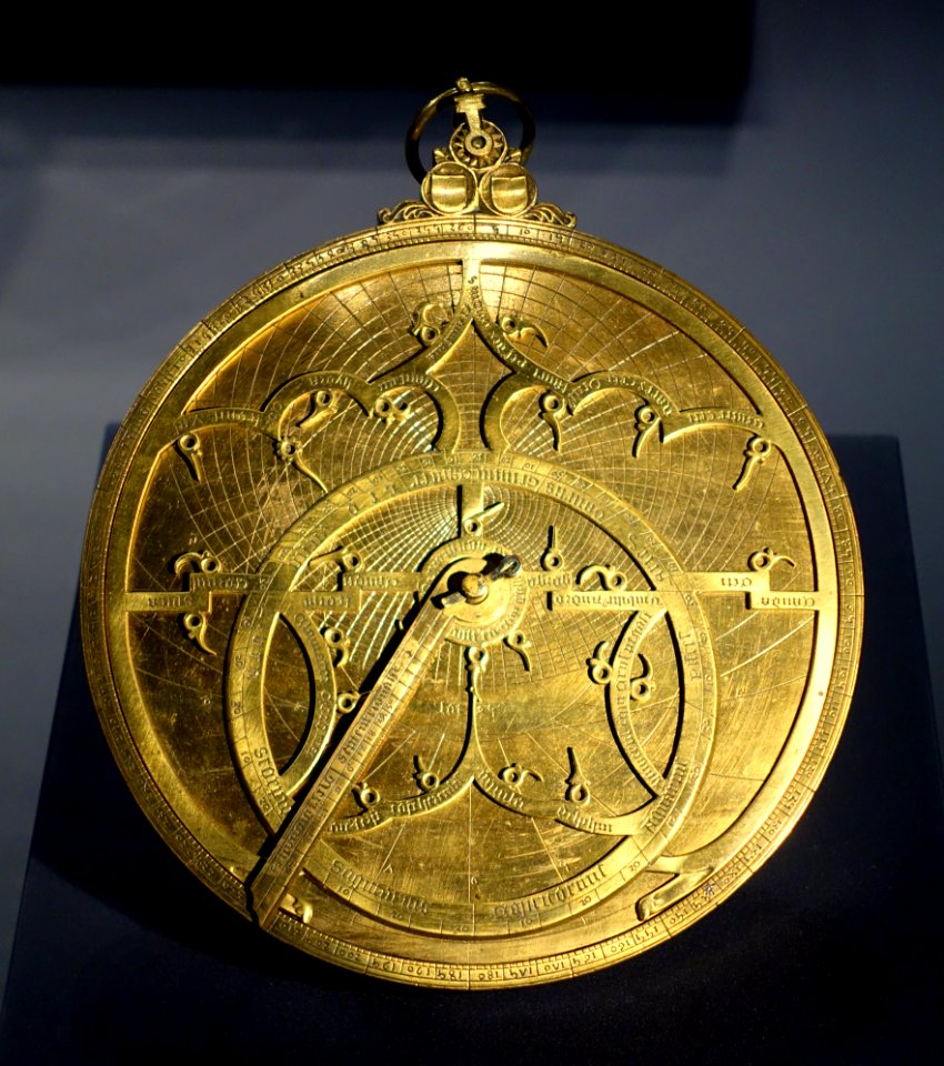 Astrolabe, Strasbourg, 1466 AD, brass - Hessisches Landesmuseum Darmstadt - Darmstadt, Germany -DSC00536