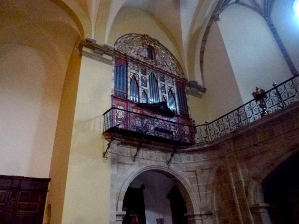 Ataun - Iglesia de San Martín, interior 19