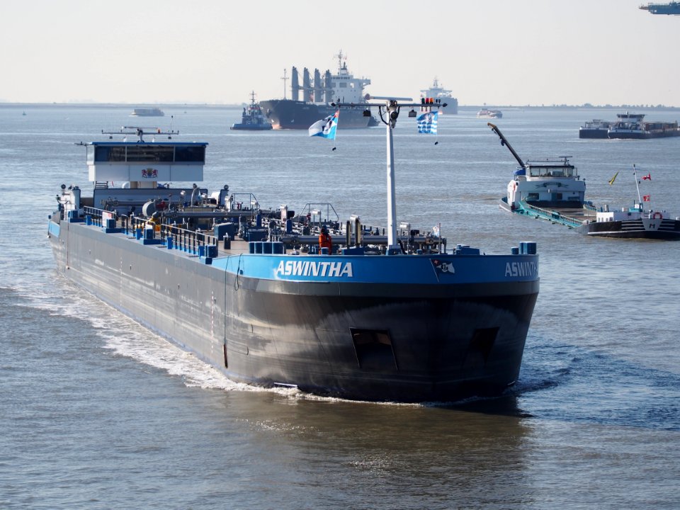 Aswintha (ship, 2009), ENI 02332474, Port of Antwerp pic2