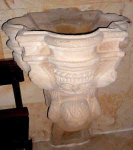 Ataun - Iglesia de San Martín, interior 05