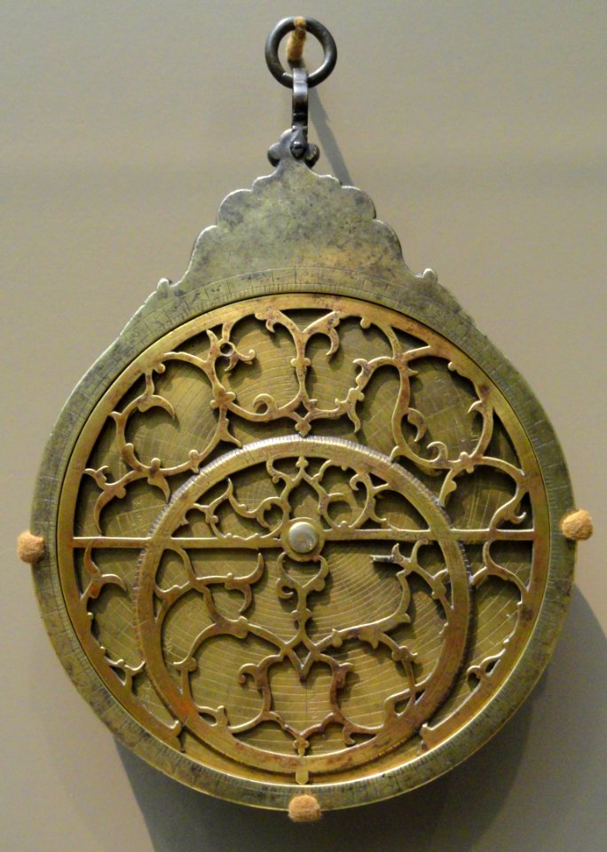 Astrolabe, c. 1601, Isa ibn Allahdad, Indo-Persian, brass - Art Institute of Chicago - DSC09729