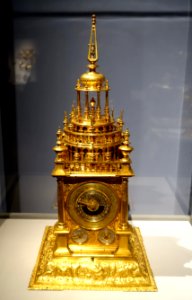 Astronomical table clock, Germany, Augsburg, 1625-1650, gilt brass and copper, silver, steel - Metropolitan Museum of Art - New York City - DSC07063