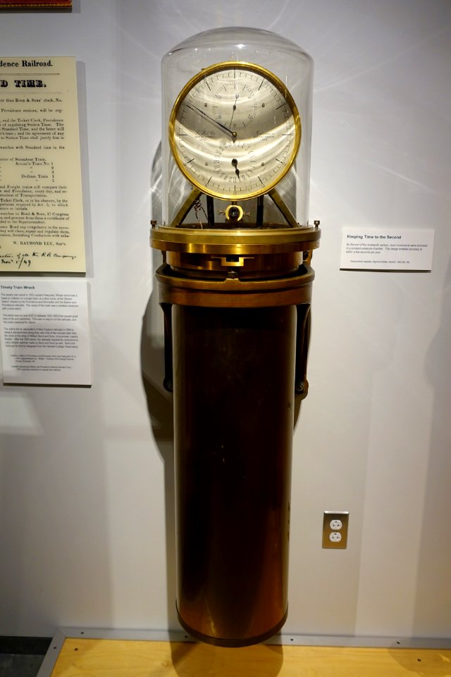 Astronomical regulator No. 65 by Sigmund Riefler, Munich, 1902 - Putnam Gallery - Harvard University - DSC08025