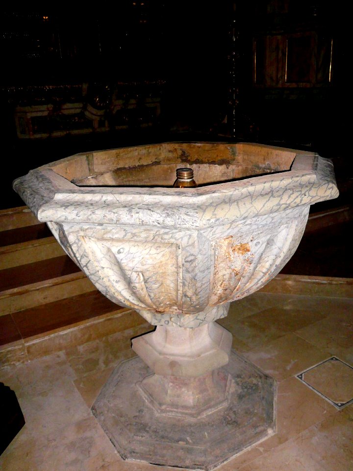 Ataun - Iglesia de San Martín, interior 09