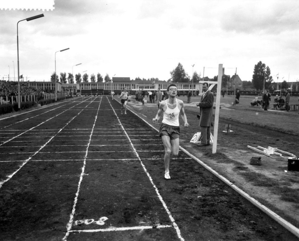 Atletiekwedstrijden op de Menijtobaan met internationale deelname, Bestanddeelnr 911-2880
