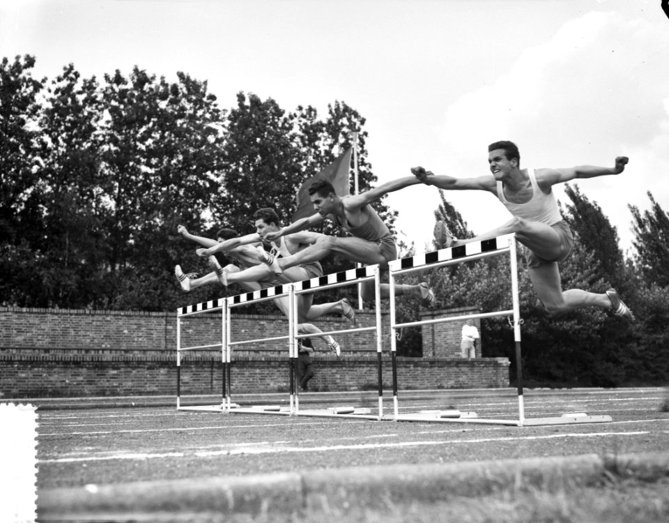 Atletiek Nederland tegen Frankrijk Den Haag . 100 meter horden, van rechts Kamer, Bestanddeelnr 907-8279