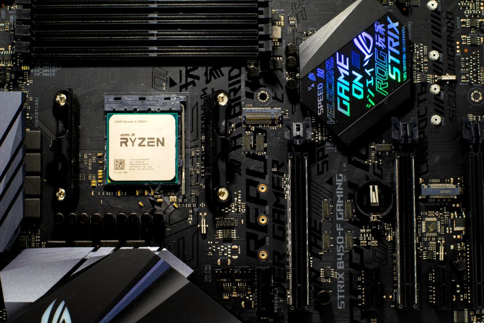 Asus ROG Strix B450-F with AMD Ryzen 3