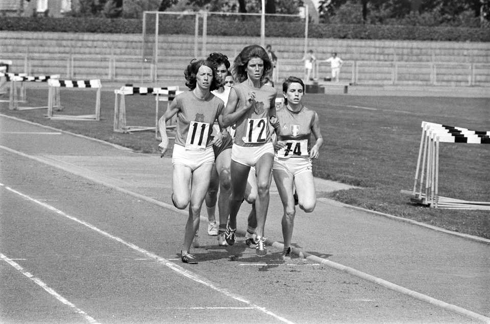 Atletiek Nederland, Roemenie, Frankrijk dames in Uden, Bestanddeelnr 924-7255