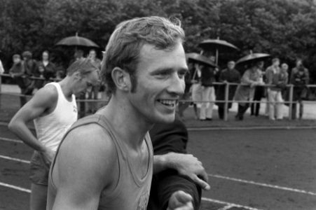 Atletiek Nederland tegen Denemarken in Groningen nr. 6 Ad de Jong (kop), Bestanddeelnr 923-7716