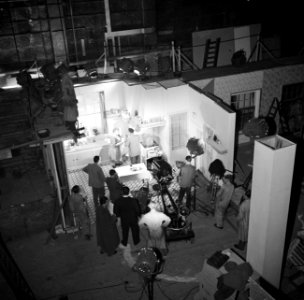 Atelier Cinetone-Omo bij het maken van de film 'Sterren Stralen Overal', onder r, Bestanddeelnr 254-2405