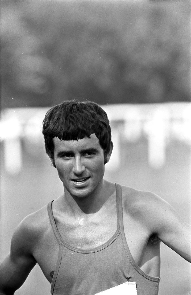 Atletiek te Leiden om de Gouden Spike . Nummers 31.32 Udding, Bestanddeelnr 921-4374
