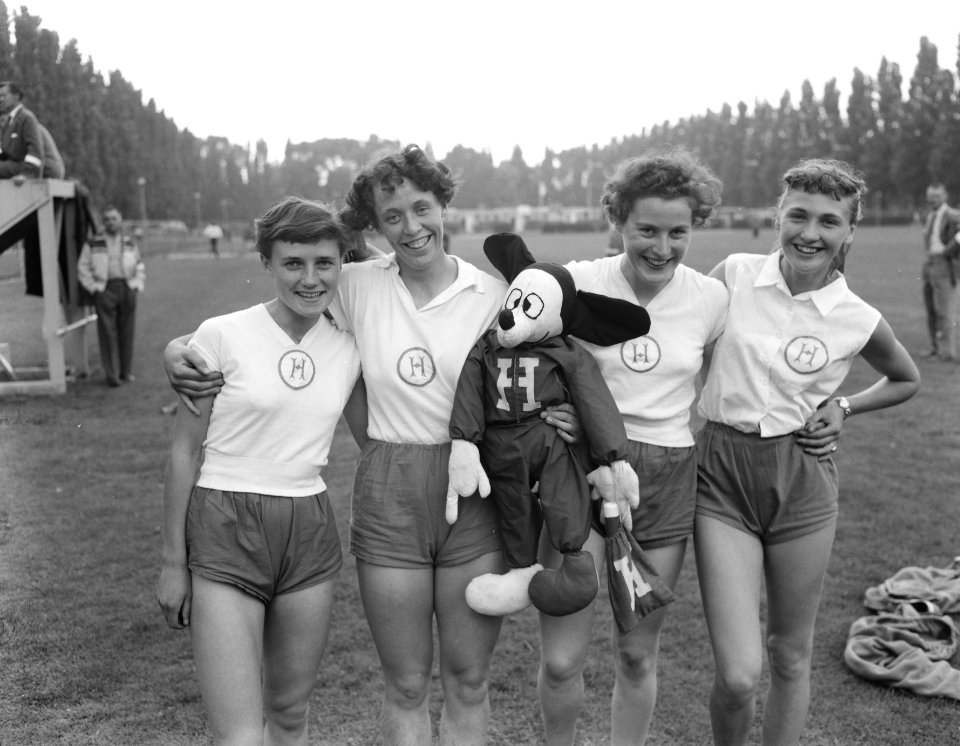 Atletiek Nederland estafette, kampioen Amsterdam, Bestanddeelnr 907-2784