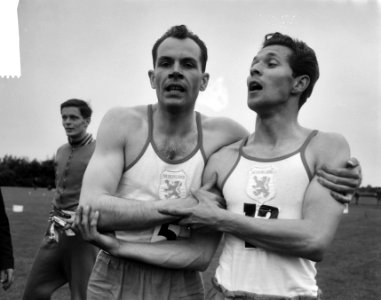 Atletiek Nederland tegen Zwitserland te Groningen. A. op den Noort (5000 meter), Bestanddeelnr 917-9770