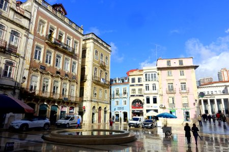 Azulejo facades at Praça 8 de Maio - Coimbra, Portugal - DSC09640