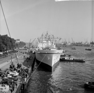 Atoom koopvaardijschip Savannah in Rotterdam, aankomst Parkkade, Bestanddeelnr 916-9499