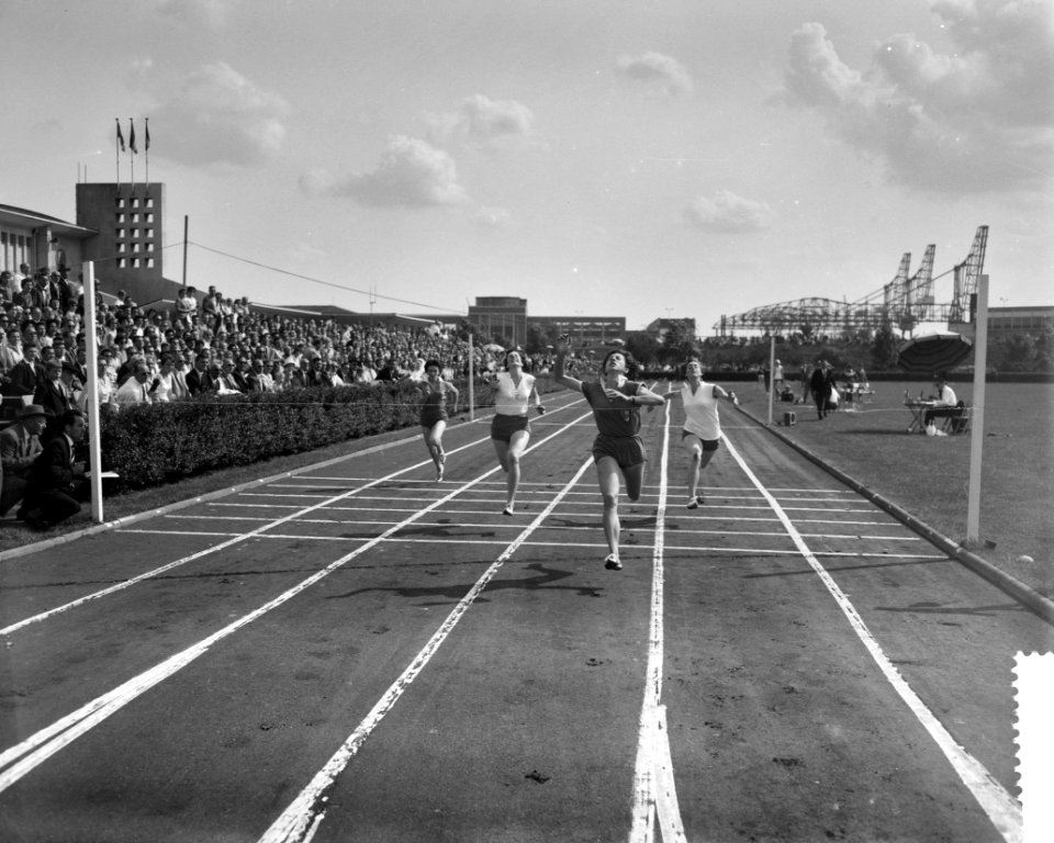 Atletiekwedstrijd Nederland - Frankrijk (vrouwen) te Vlaardingen, Bestanddeelnr 911-4989