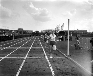Atletiekwedstrijd Nederland-Frankrijk (vrouwen) te Vlaardingen, Ine ter Laak-Spi, Bestanddeelnr 911-4993