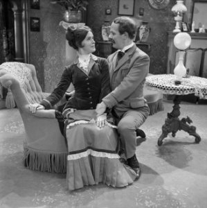 Avro televisie. Klucht 'Hotel het Paradijs' . Ina van Faassen en Pieter Lutz, Bestanddeelnr 916-1058
