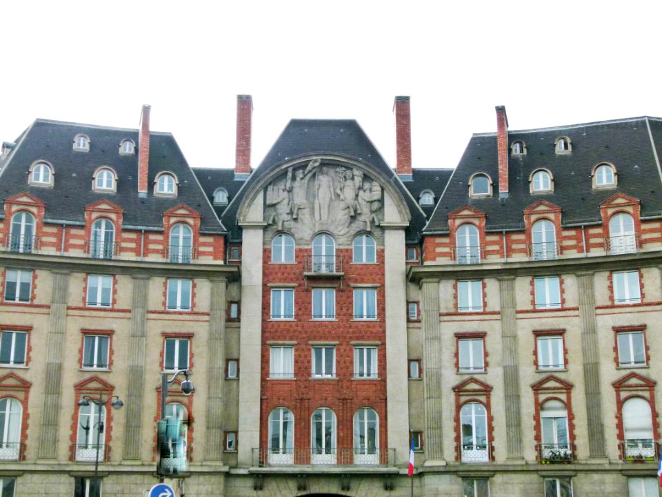Bâtiment à l'angle du Quai Conti et de la rue Dauphine