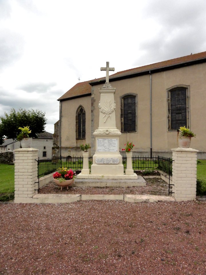 Avricourt (Moselle) monument aux morts