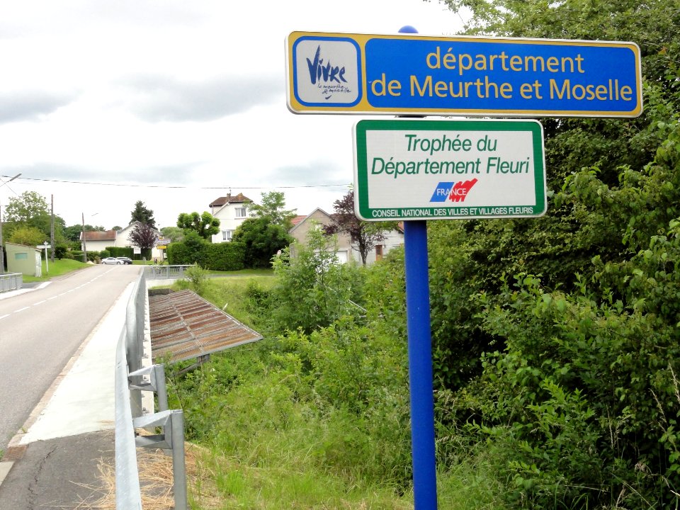 Avricourt (M-et-M) limite département Meurthe-et-Moselle