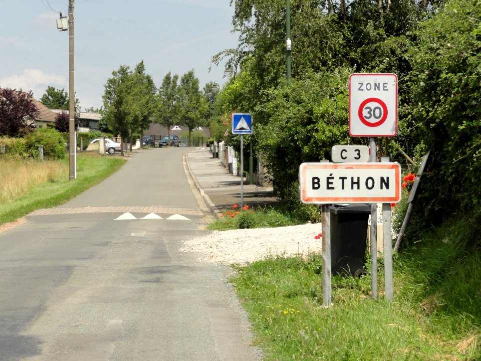 Béthon (Sarthe) entrée