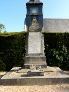 Bénarville (Seine-Mar.) monument aux morts