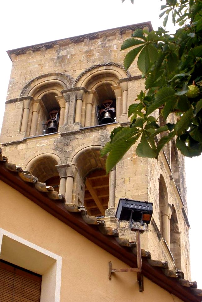 Ayerbe - Torre de la desaparecida Colegiata de San Pedro 3