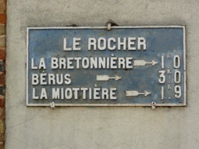 Béthon (Sarthe) plaque de cocher Le Rocher