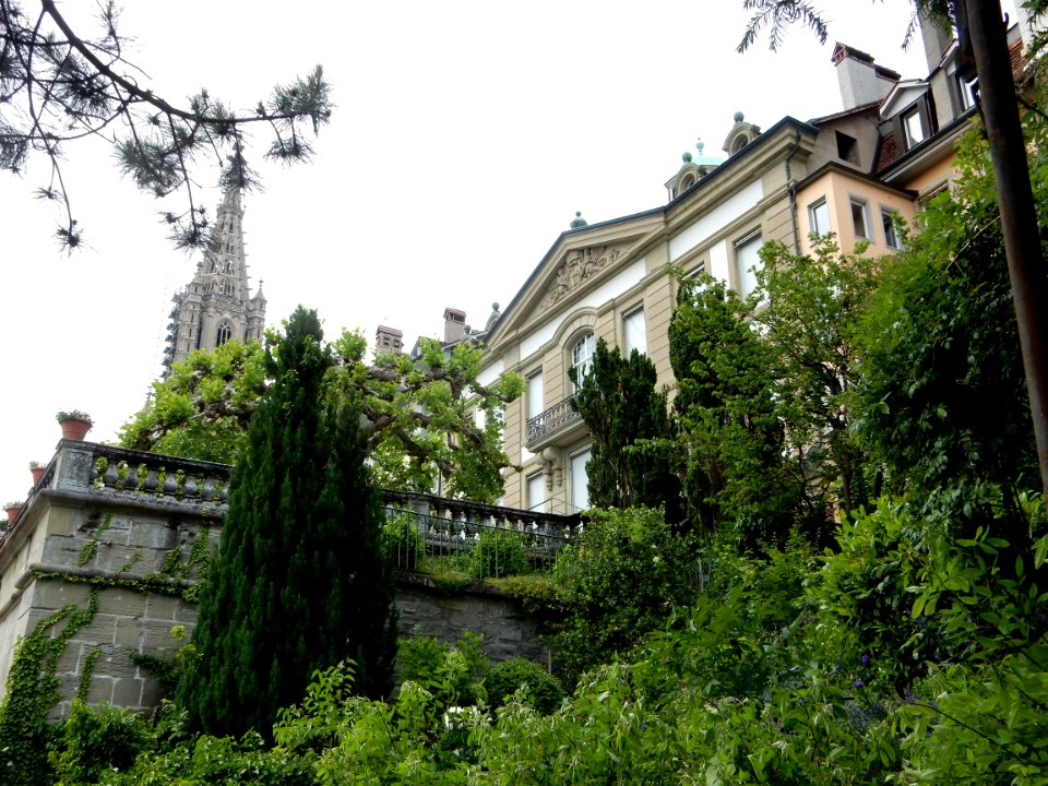 Béatrice-von-Wattenwyl-Haus und Münsterturm