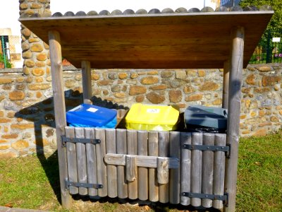 Axpe (Busturia) - reciclaje de residuos 5