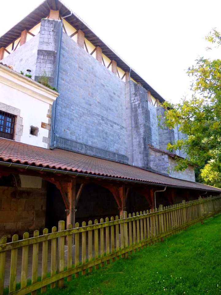 Axpe (Busturia) - Iglesia de Santa María de Axpe 03