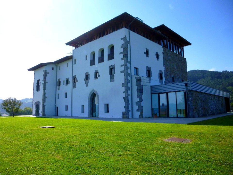 Axpe (Busturia) - Torre Madariaga y Centro de Biodiversidad de Euskadi 21