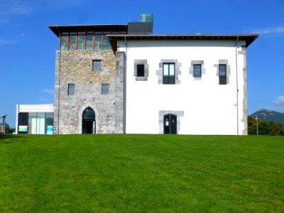 Axpe (Busturia) - Torre Madariaga y Centro de Biodiversidad de Euskadi 03