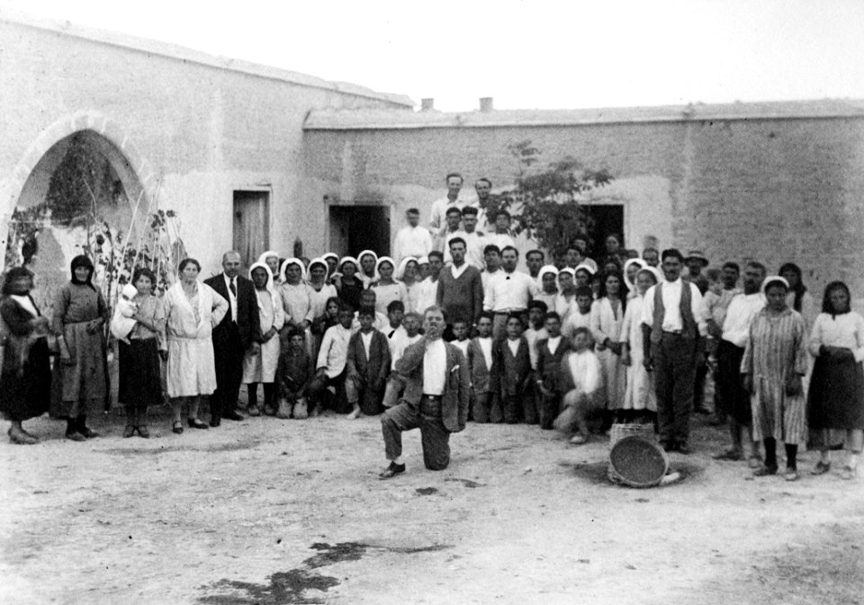 Avskedsfesten hos Panajiotis. Idalion - SMVK - C00873